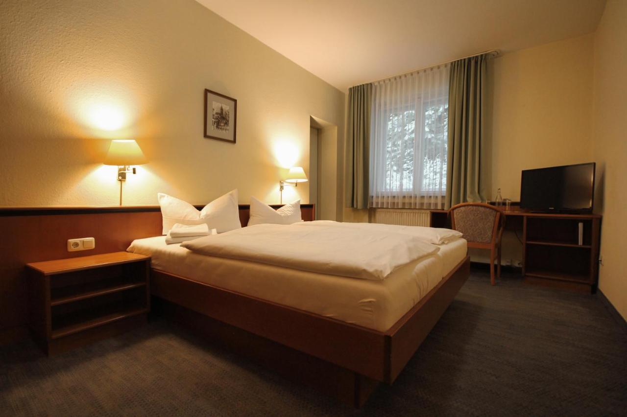 Hotel-Gasthof Postbraeu Dingolfing Zewnętrze zdjęcie