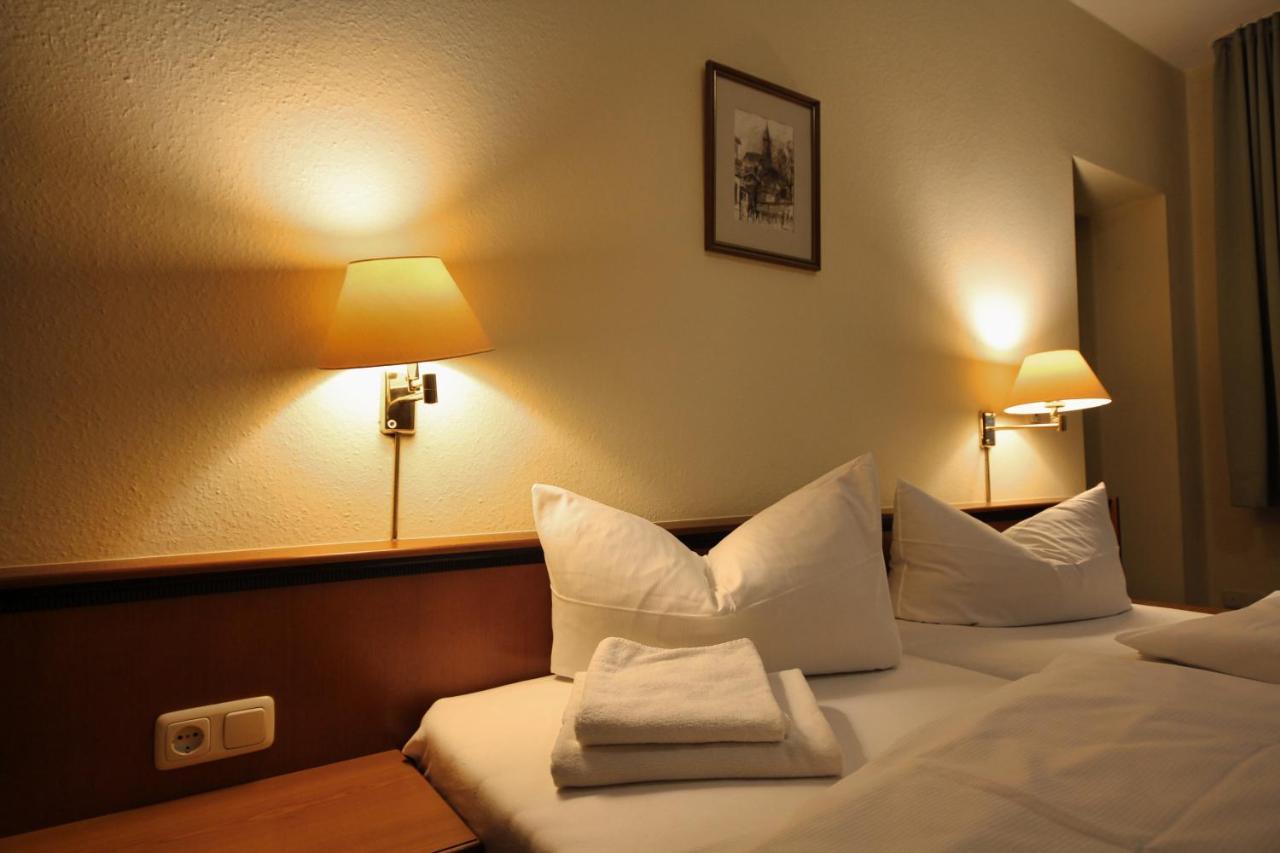 Hotel-Gasthof Postbraeu Dingolfing Zewnętrze zdjęcie